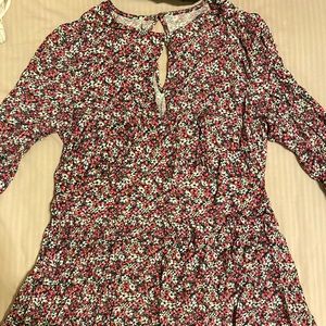 Banana republic pic - pink floral dress